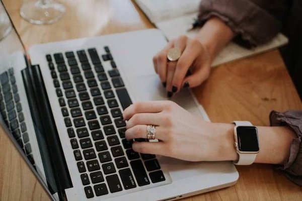 Réussir la digitalisation de votre entreprise : Guide étape par étape pour une transformation numérique efficace